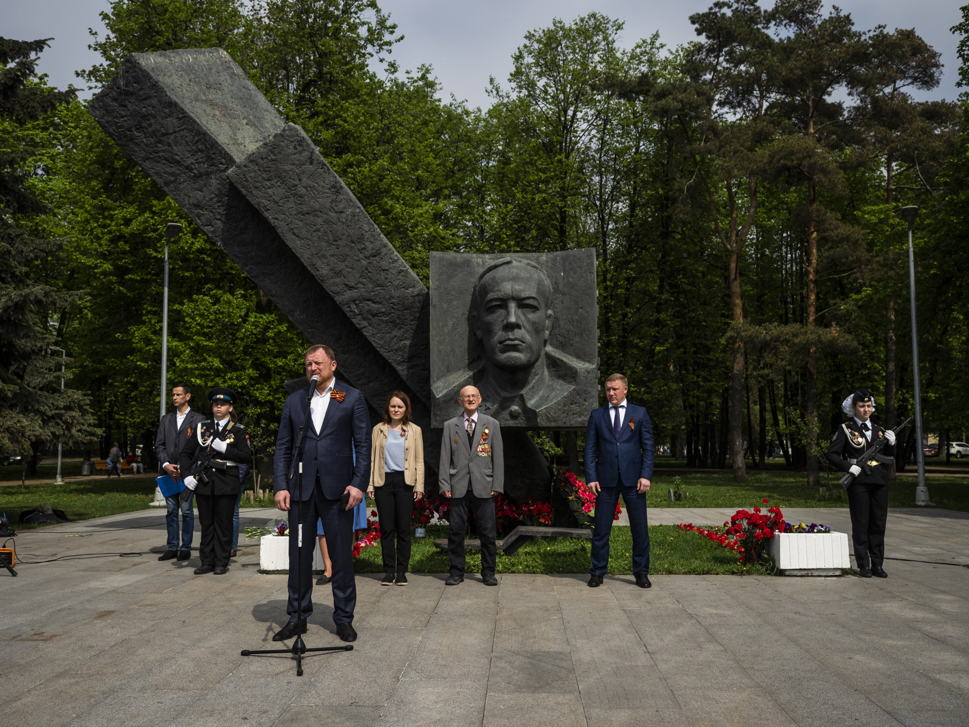 Торжественный митинг у памятника Генералу Д.М. Карбышеву, посвященный 74-й годовщине Победы в Великой Отечественной войне