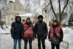  В праздник Рождества Христова тысячи верующих отправились в Храмы на торжественные службы.